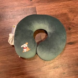Child’s 2 sided neck pillow